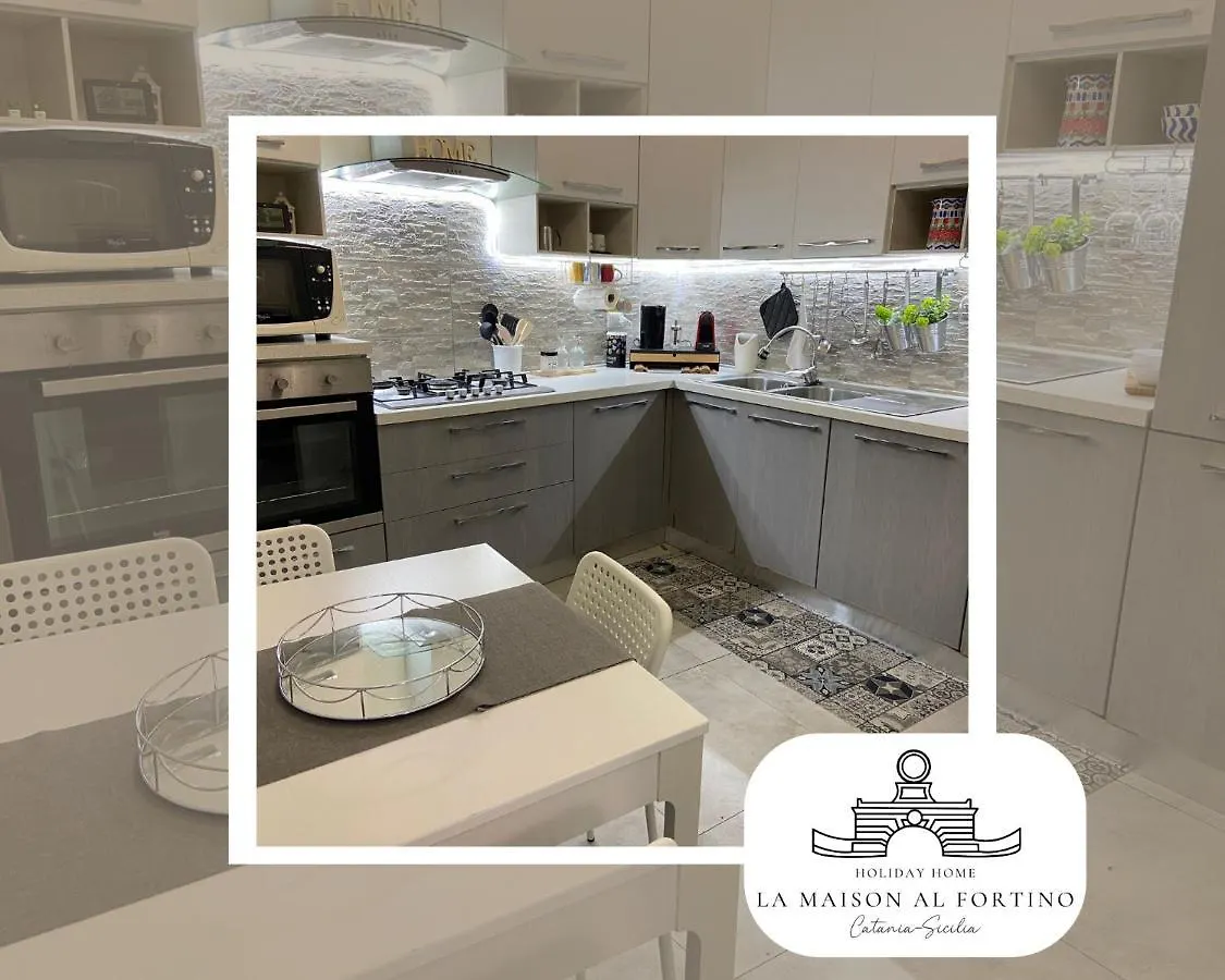 La Maison Al Fortino Catania 0*,